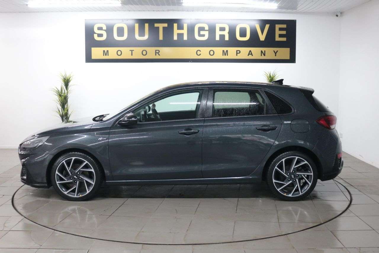 A 2022 HYUNDAI I30 1.5 T-GDi MHEV N Line Hatchback 5dr Petrol Hybrid Manual Euro 6 (s/s) (159 A 2022 HYUNDAI I30 1.5 T-GDi MHEV N Line Hatchback 5dr Petrol Hybrid Manual Euro 6 (s/s) (159