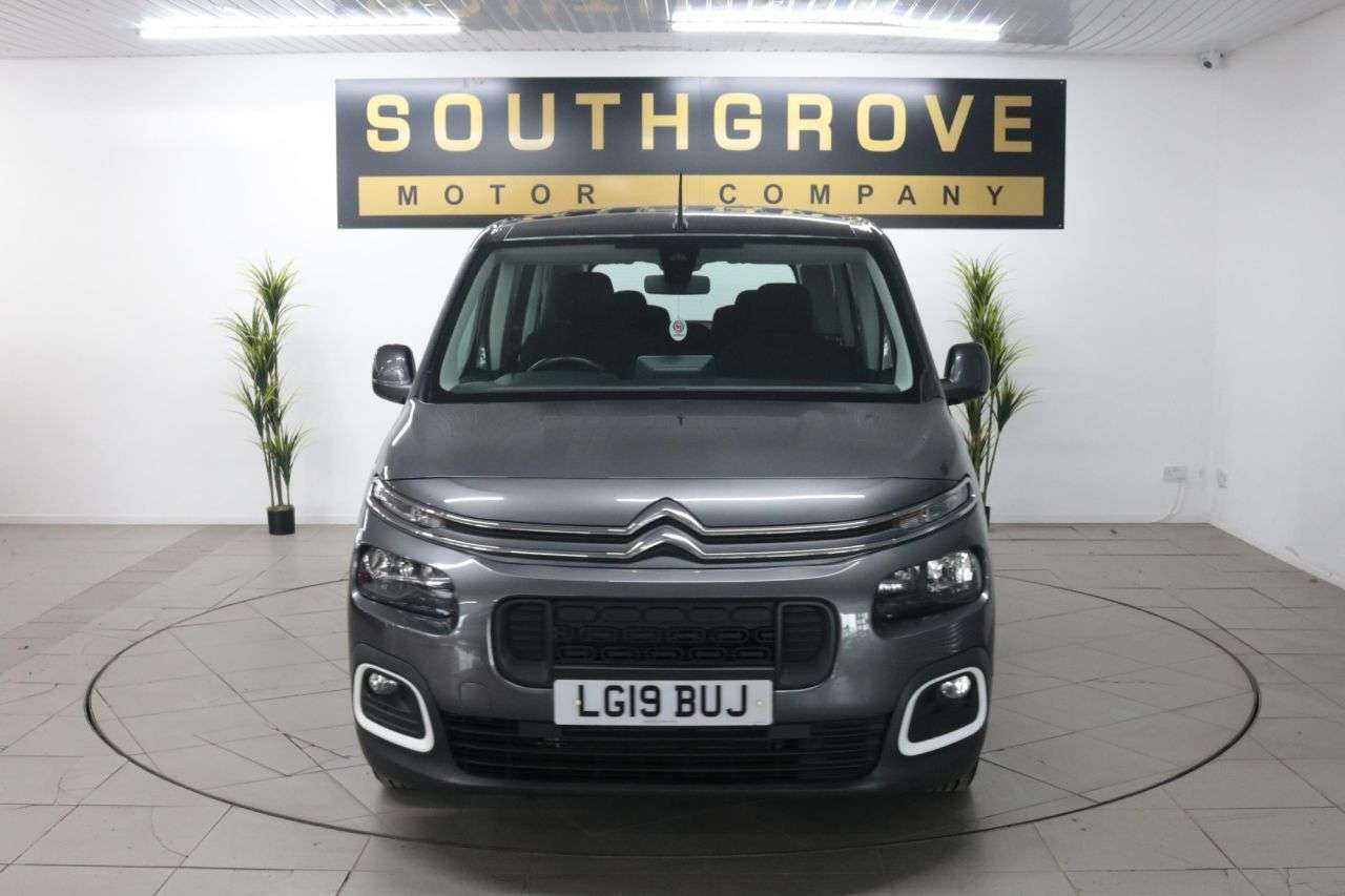 A 2019 CITROEN BERLINGO 1.5 BlueHDi Feel XL MPV 5dr Diesel Manual Euro 6 (s/s) (130 ps) * EXTENDED A 2019 CITROEN BERLINGO 1.5 BlueHDi Feel XL MPV 5dr Diesel Manual Euro 6 (s/s) (130 ps) * EXTENDED