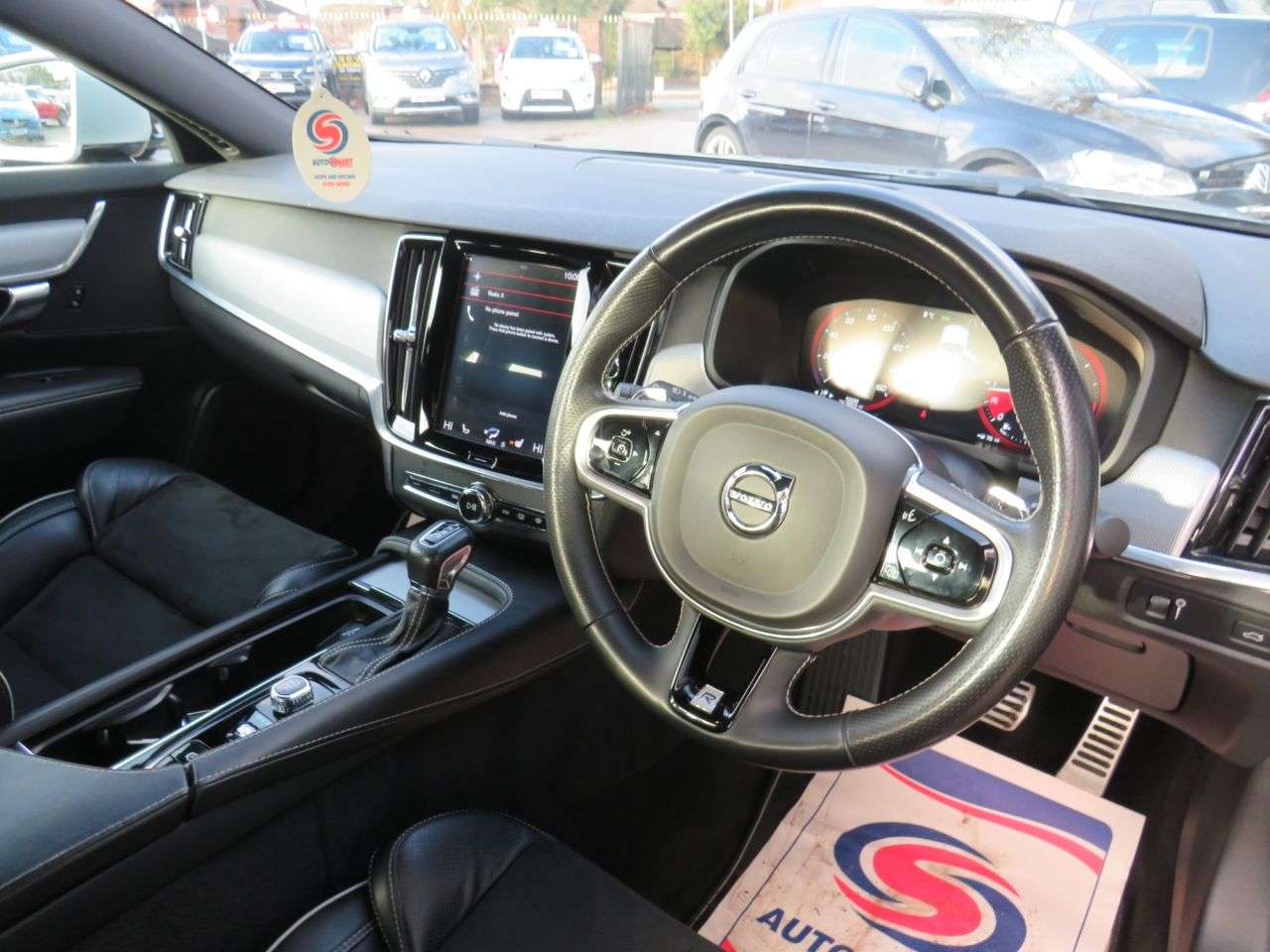 2018 VOLVO S90 2018 VOLVO S90