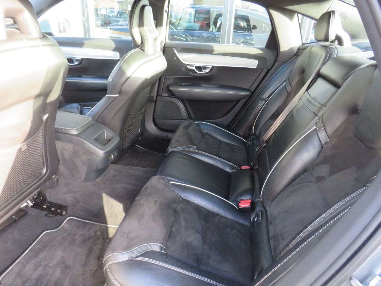 2018 VOLVO S90 2018 VOLVO S90