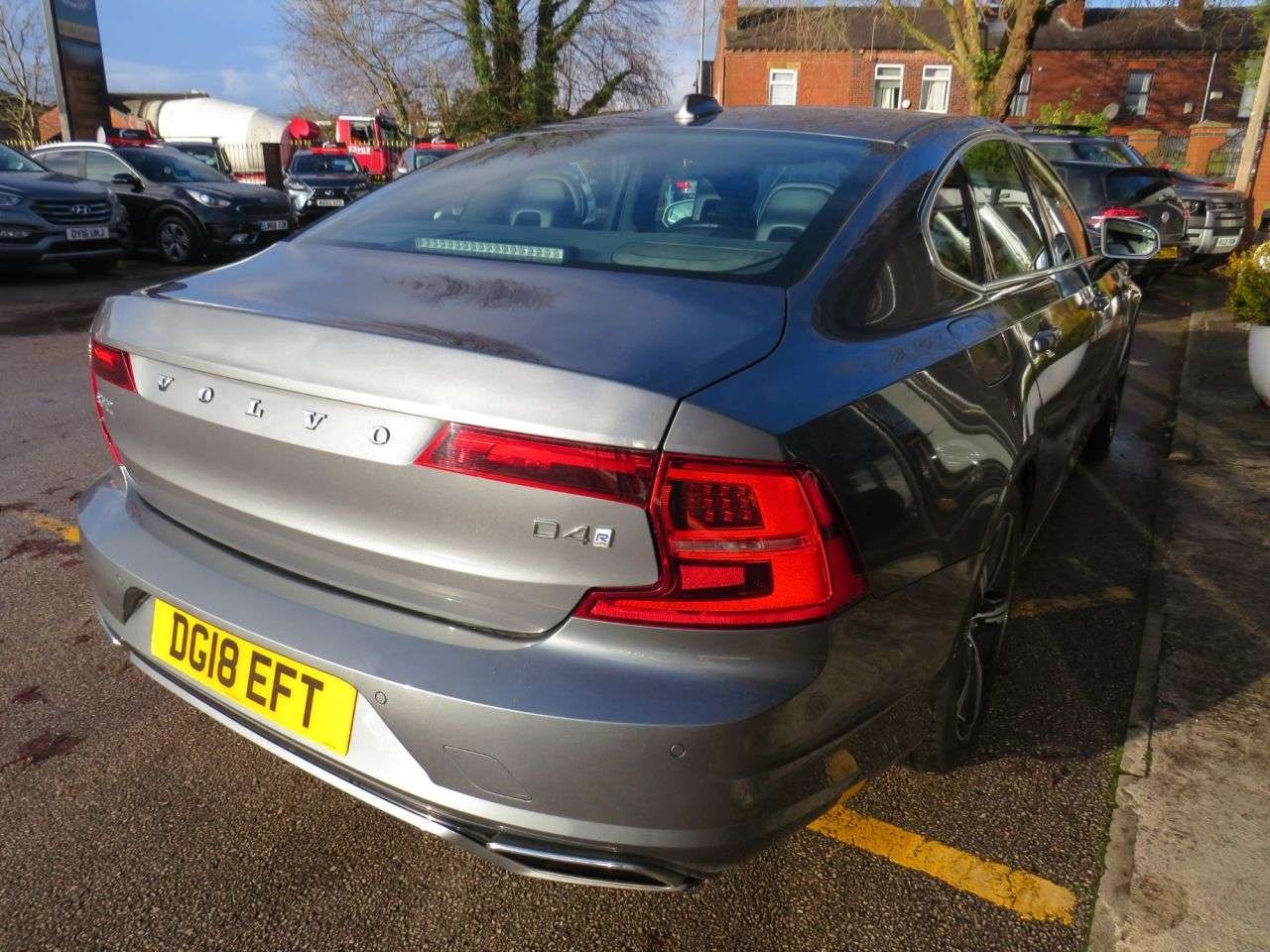 2018 VOLVO S90 2018 VOLVO S90