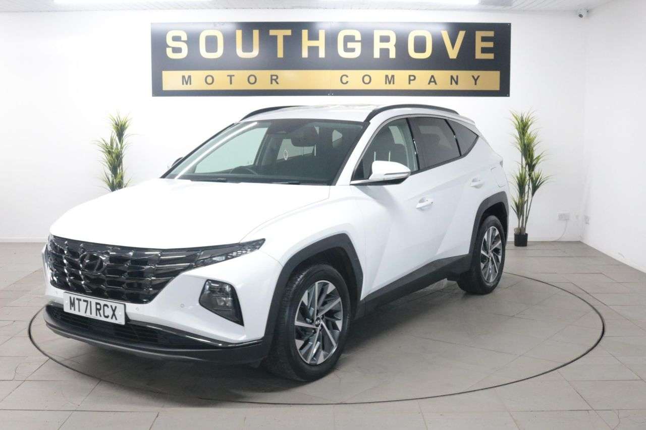A 2021 HYUNDAI TUCSON 1.6 T-GDi Premium SUV 5dr Petrol Manual Euro 6 (s/s) (150 ps) * EXTENDED WA A 2021 HYUNDAI TUCSON 1.6 T-GDi Premium SUV 5dr Petrol Manual Euro 6 (s/s) (150 ps) * EXTENDED WA