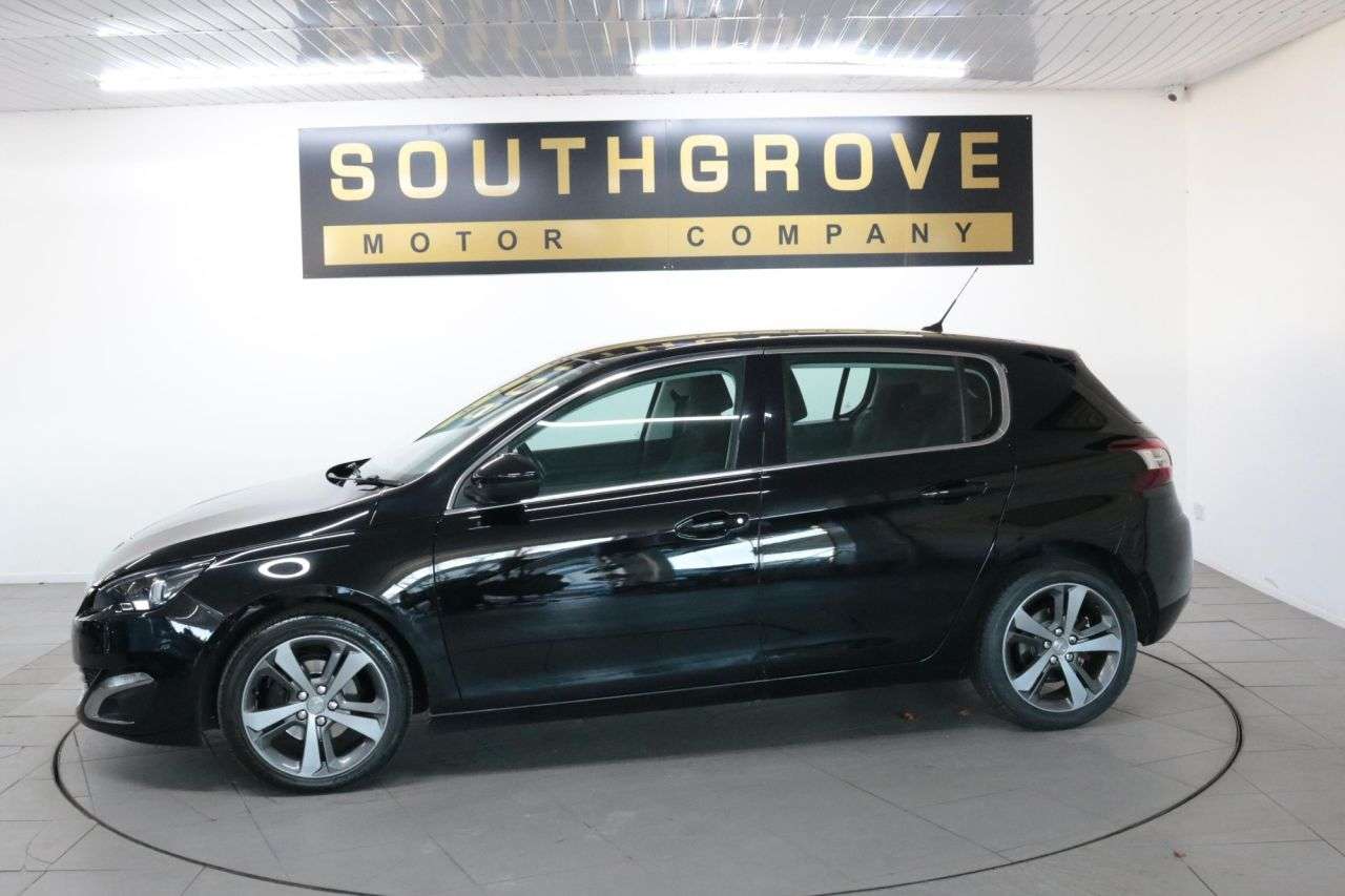 A 2016 PEUGEOT 308 1.2 PureTech Allure Hatchback 5dr Petrol EAT Euro 6 (s/s) (130 ps) * EXTEND A 2016 PEUGEOT 308 1.2 PureTech Allure Hatchback 5dr Petrol EAT Euro 6 (s/s) (130 ps) * EXTEND