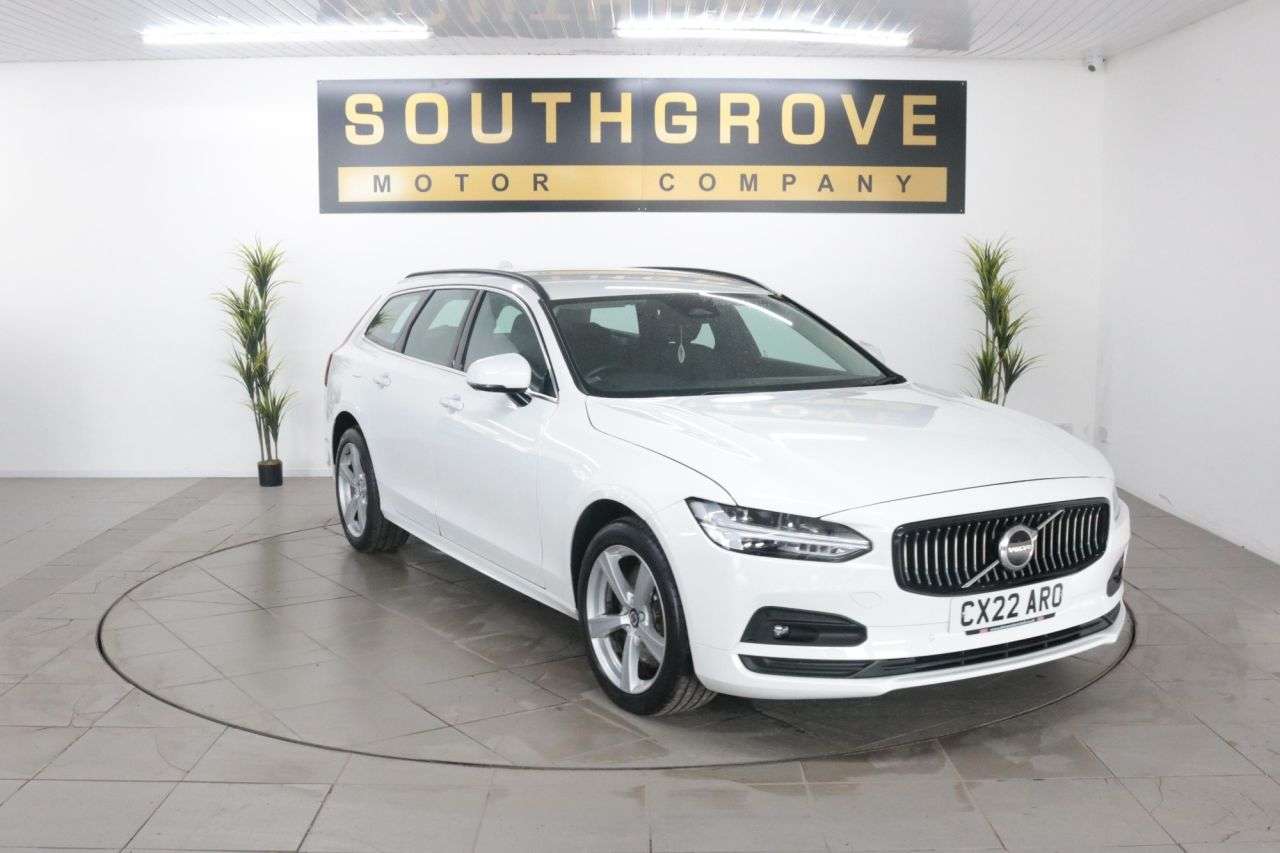 A 2022 VOLVO V90 CROSS COUNTRY 2.0 B5 MHEV Estate 5dr Diesel Hybrid Auto AWD Euro 6 (s/s) (235 ps) * EXTEN A 2022 VOLVO V90 CROSS COUNTRY 2.0 B5 MHEV Estate 5dr Diesel Hybrid Auto AWD Euro 6 (s/s) (235 ps) * EXTEN