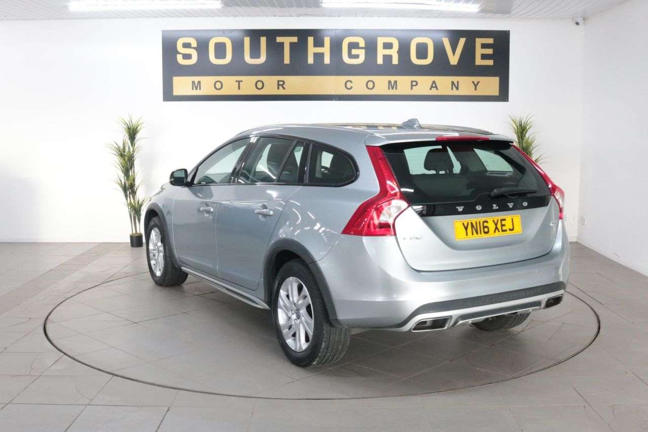 2016 VOLVO V60 CROSS COUNTRY 2016 VOLVO V60 CROSS COUNTRY
