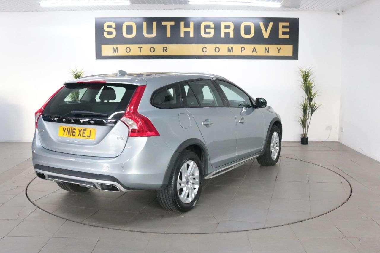 2016 VOLVO V60 CROSS COUNTRY 2016 VOLVO V60 CROSS COUNTRY