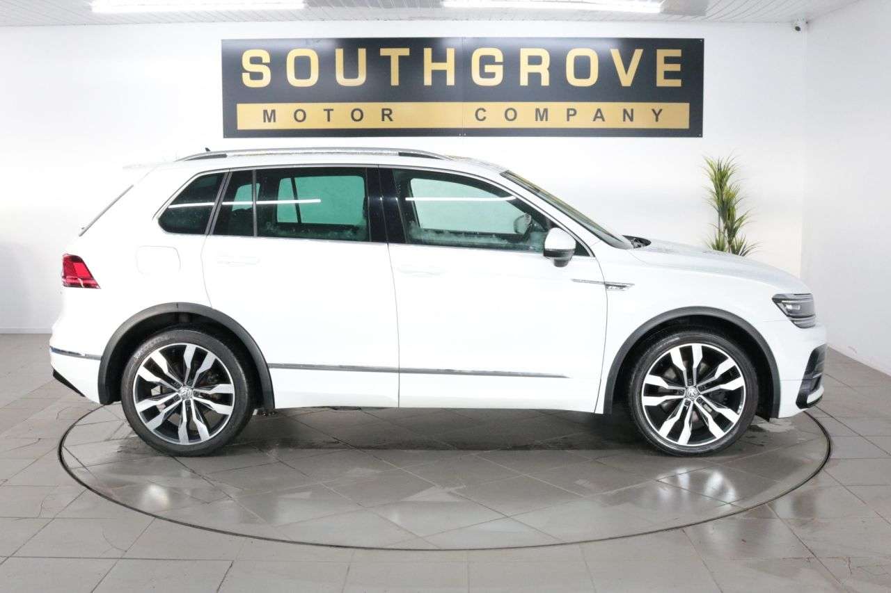 2017 VOLKSWAGEN TIGUAN 2017 VOLKSWAGEN TIGUAN
