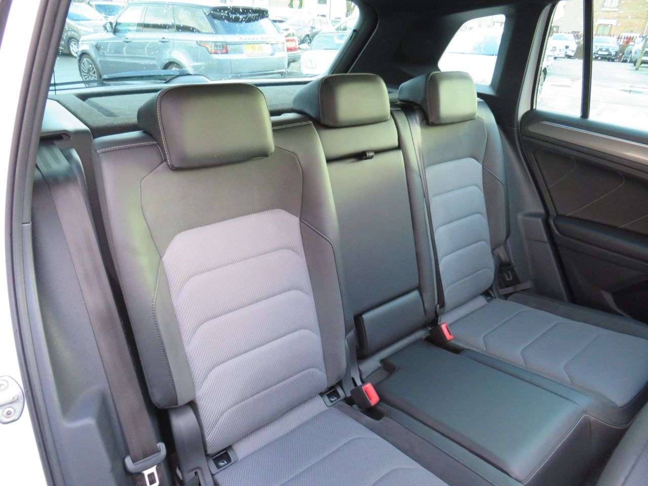 2017 VOLKSWAGEN TIGUAN 2017 VOLKSWAGEN TIGUAN