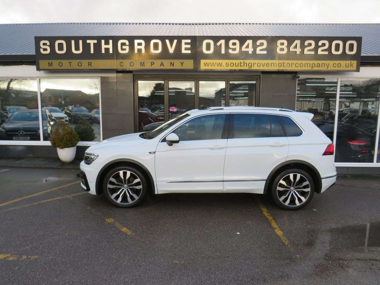 2017 VOLKSWAGEN TIGUAN 2017 VOLKSWAGEN TIGUAN