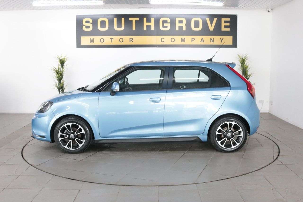 A 2015 MG MG3 1.5 VTi-TECH 3Style Hatchback 5dr Petrol Manual Euro 5 (106 ps) * EXTENDED A 2015 MG MG3 1.5 VTi-TECH 3Style Hatchback 5dr Petrol Manual Euro 5 (106 ps) * EXTENDED