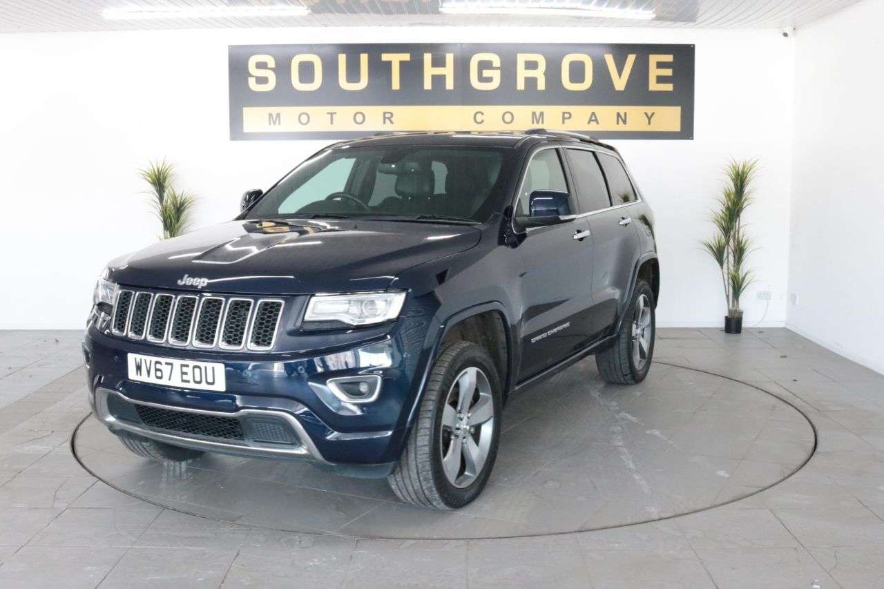 A 2017 JEEP GRAND CHEROKEE 3.0 V6 CRD Overland SUV 5dr Diesel Auto 4WD Euro 6 (247 bhp) ** EXTENDED WA A 2017 JEEP GRAND CHEROKEE 3.0 V6 CRD Overland SUV 5dr Diesel Auto 4WD Euro 6 (247 bhp) ** EXTENDED WA
