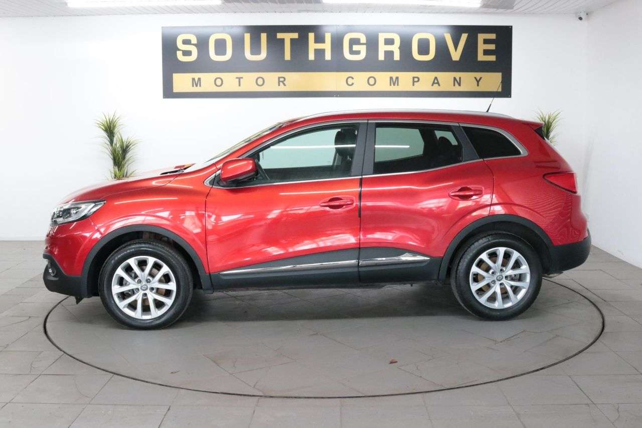 A 2017 RENAULT KADJAR 1.5 dCi Dynamique Nav SUV 5dr Diesel Manual Euro 6 (s/s) (110 ps) A 2017 RENAULT KADJAR 1.5 dCi Dynamique Nav SUV 5dr Diesel Manual Euro 6 (s/s) (110 ps)