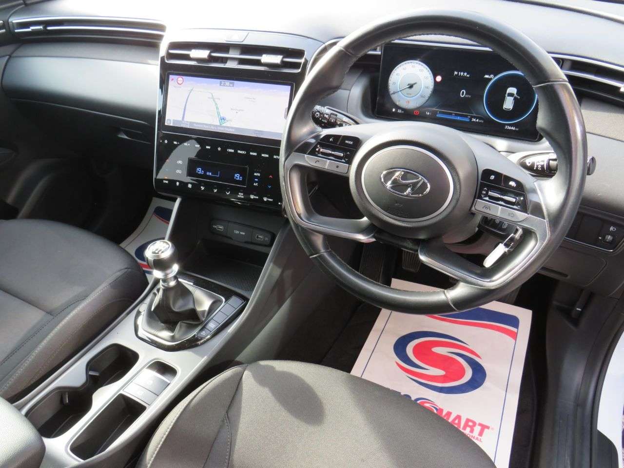 A 2021 HYUNDAI TUCSON 1.6 T-GDi SE Connect SUV 5dr Petrol Manual Euro 6 (s/s) (150 ps) * EXTENDED A 2021 HYUNDAI TUCSON 1.6 T-GDi SE Connect SUV 5dr Petrol Manual Euro 6 (s/s) (150 ps) * EXTENDED