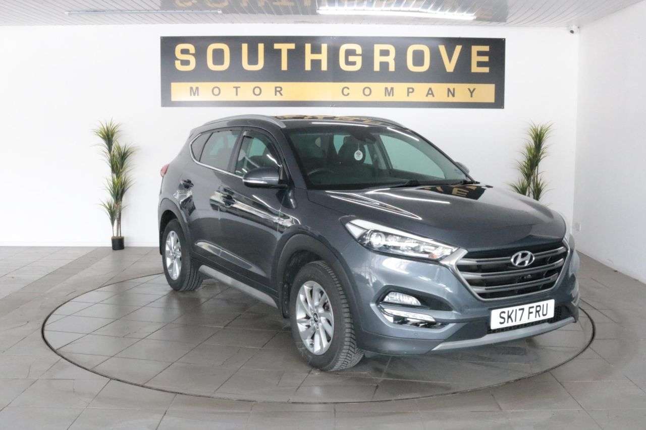 A 2017 HYUNDAI TUCSON 1.7 CRDi Blue Drive Premium SUV 5dr Diesel Manual Euro 6 (s/s) (116 ps) *** A 2017 HYUNDAI TUCSON 1.7 CRDi Blue Drive Premium SUV 5dr Diesel Manual Euro 6 (s/s) (116 ps) ***