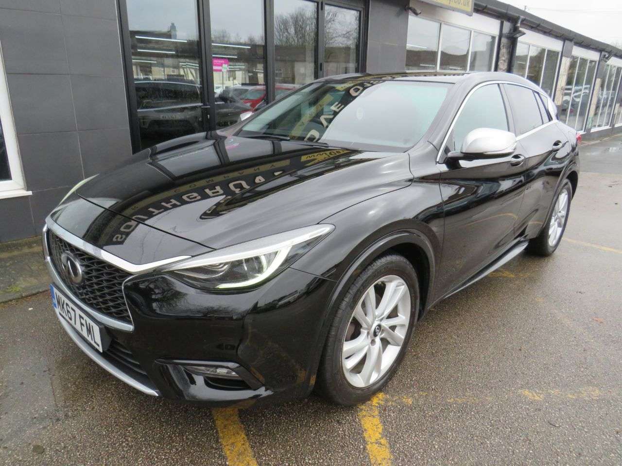 2017 INFINITI Q30 2017 INFINITI Q30