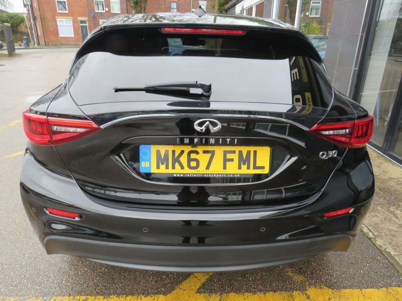 2017 INFINITI Q30 2017 INFINITI Q30