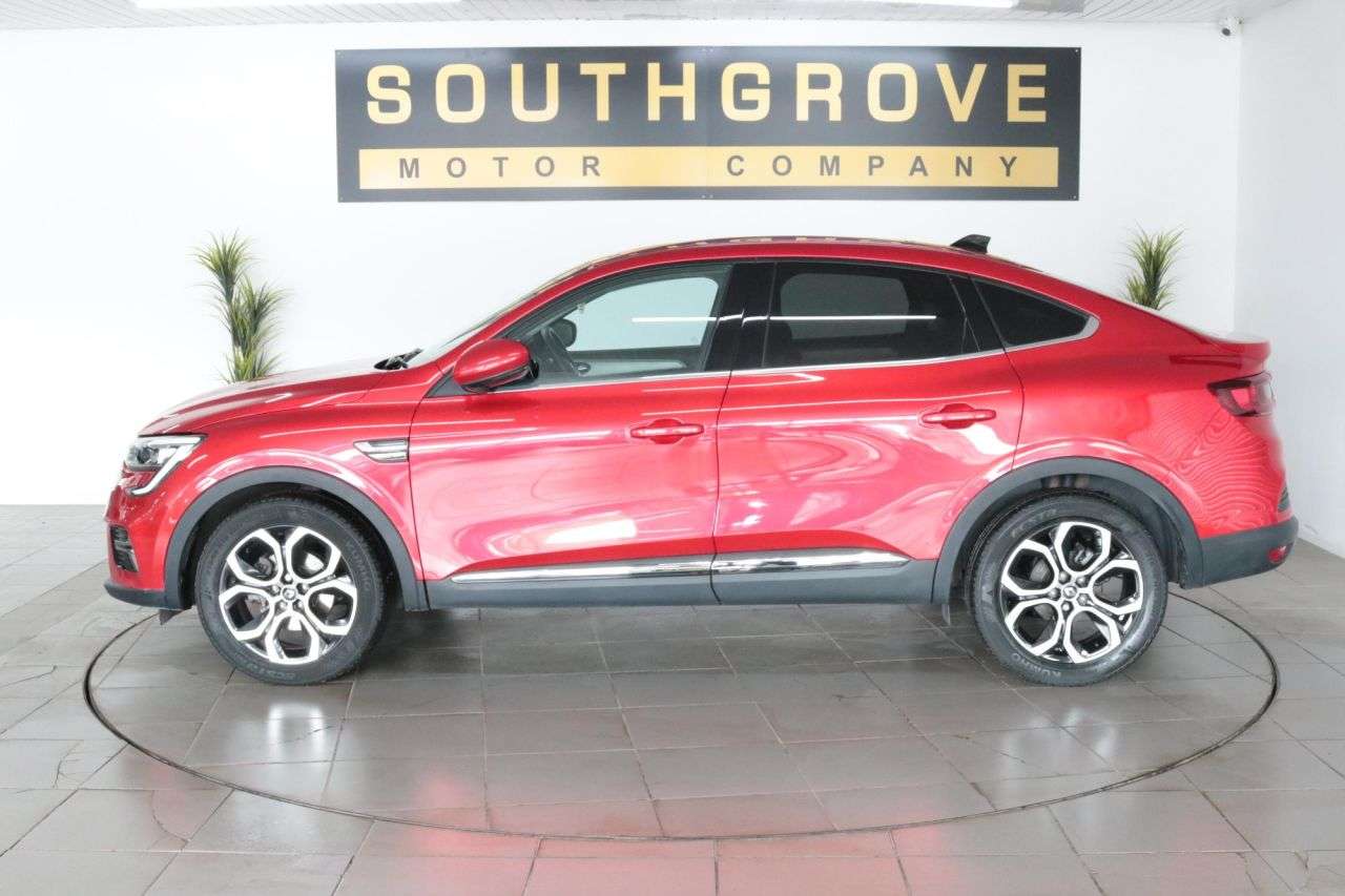 A 2022 RENAULT ARKANA 1.6 E-TECH S Edition SUV 5dr Petrol Hybrid Auto 2WD Euro 6 (s/s) (145 bhp) A 2022 RENAULT ARKANA 1.6 E-TECH S Edition SUV 5dr Petrol Hybrid Auto 2WD Euro 6 (s/s) (145 bhp)