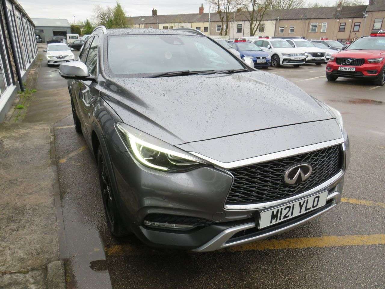2017 INFINITI QX30 2017 INFINITI QX30