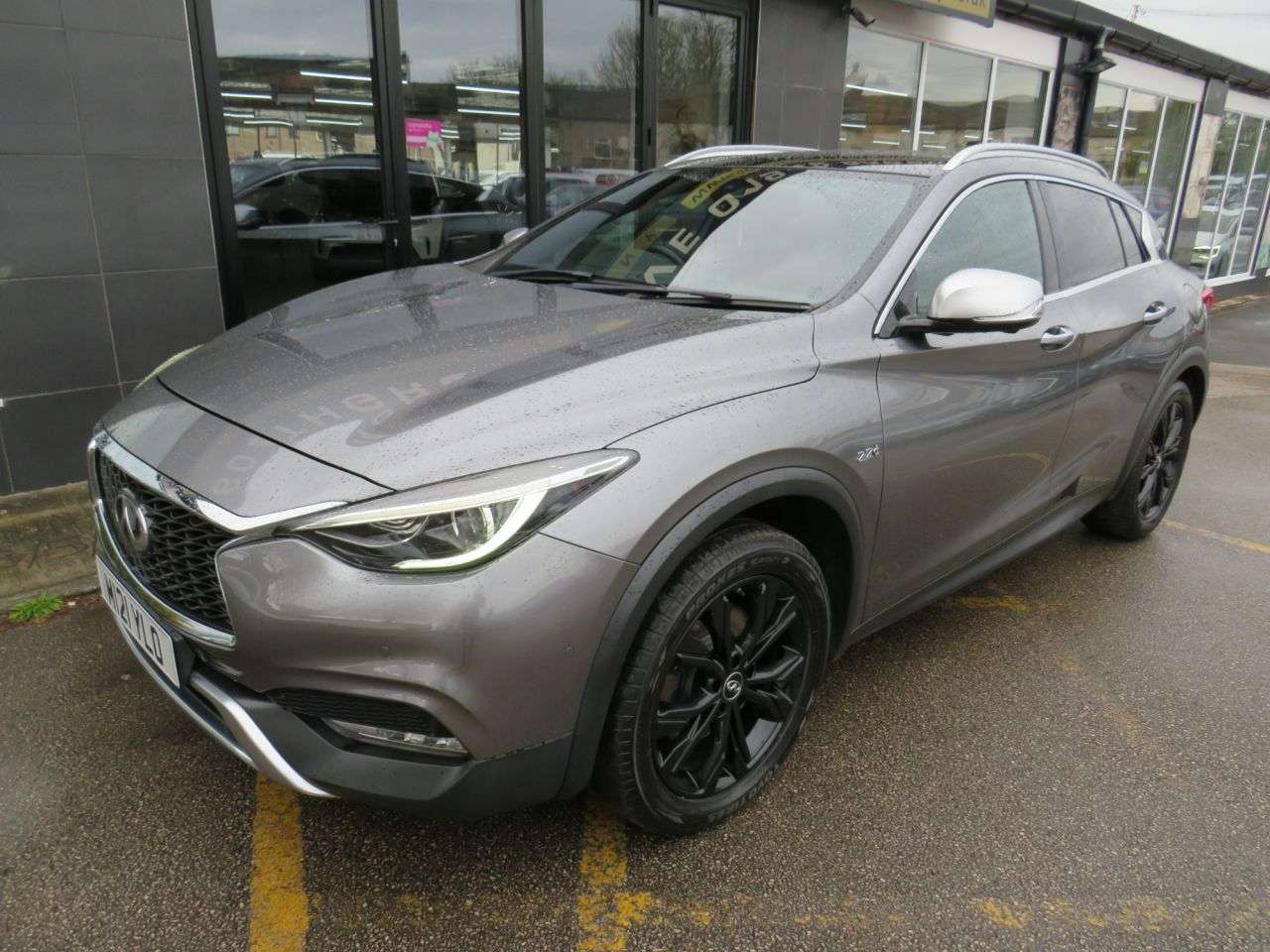 2017 INFINITI QX30 2017 INFINITI QX30