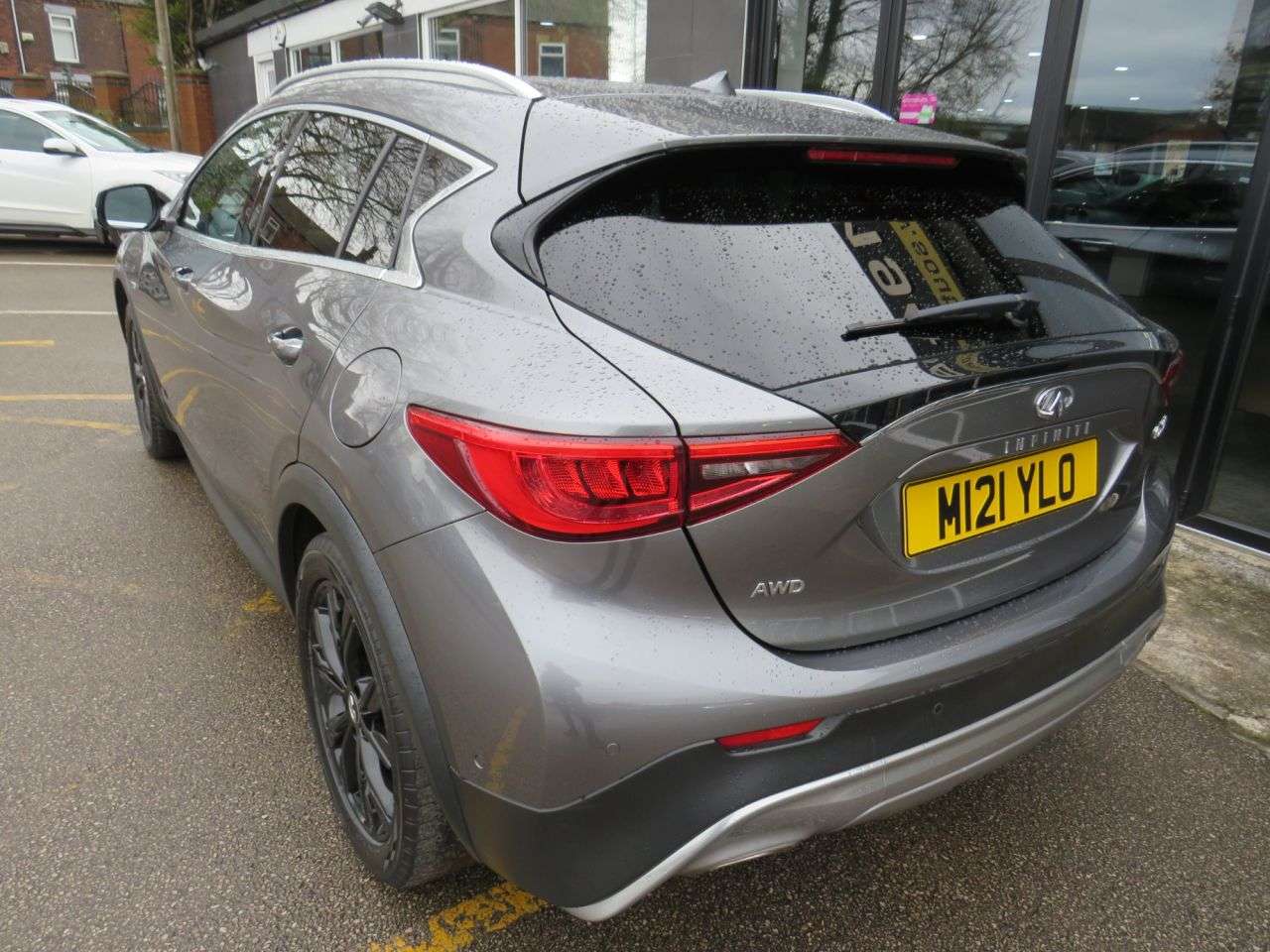 2017 INFINITI QX30 2017 INFINITI QX30