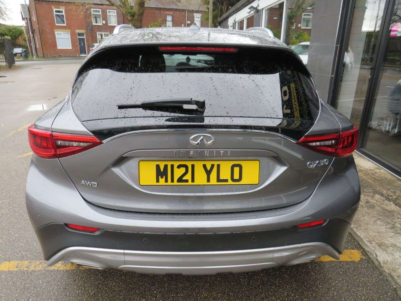 2017 INFINITI QX30 2017 INFINITI QX30