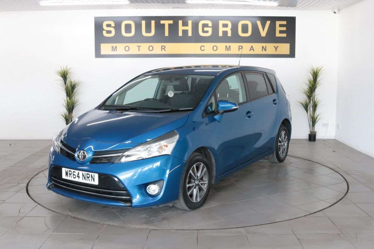 A 2014 TOYOTA VERSO 1.6 D-4D Icon MPV 5dr Diesel Manual Euro 5 (s/s) (110 bhp) ** EXTENDED WARR A 2014 TOYOTA VERSO 1.6 D-4D Icon MPV 5dr Diesel Manual Euro 5 (s/s) (110 bhp) ** EXTENDED WARR
