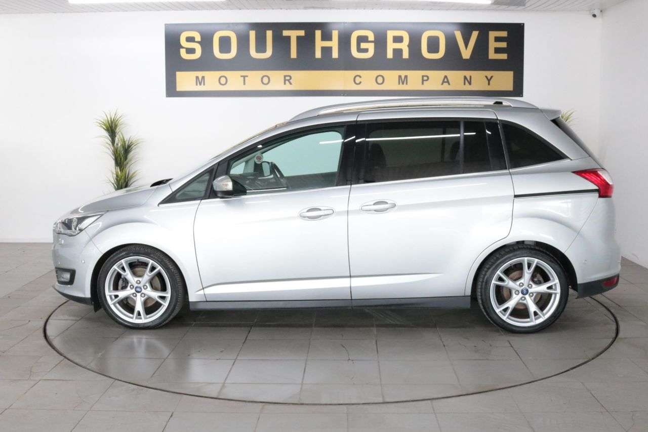 A 2016 FORD GRAND C-MAX 2.0 TDCi Titanium X MPV 5dr Diesel Manual Euro 6 (s/s) (150 ps) ***EXTENDED A 2016 FORD GRAND C-MAX 2.0 TDCi Titanium X MPV 5dr Diesel Manual Euro 6 (s/s) (150 ps) ***EXTENDED