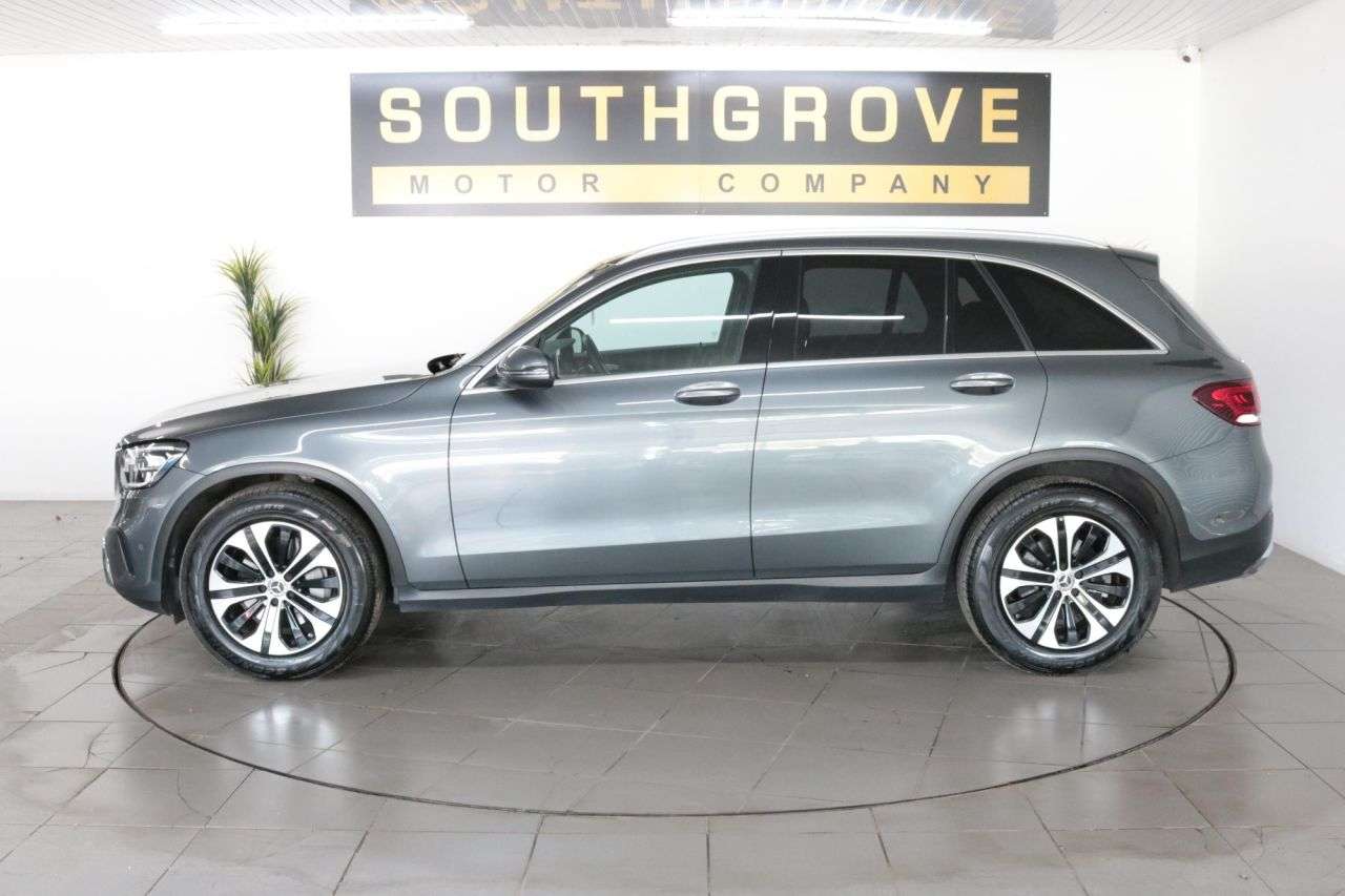 A 2020 MERCEDES-BENZ GLC 2.0 GLC300 MHEV Sport SUV 5dr Petrol G-Tronic+ 4MATIC Euro 6 (s/s) (272 ps) A 2020 MERCEDES-BENZ GLC 2.0 GLC300 MHEV Sport SUV 5dr Petrol G-Tronic+ 4MATIC Euro 6 (s/s) (272 ps)