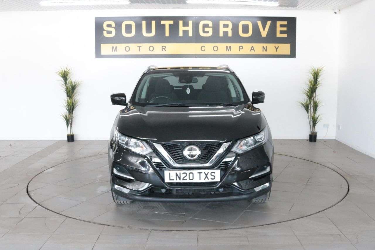 A 2020 NISSAN QASHQAI 1.3 DIG-T N-Connecta SUV 5dr Petrol Manual Euro 6 (s/s) (140 ps) ** EXTENDE A 2020 NISSAN QASHQAI 1.3 DIG-T N-Connecta SUV 5dr Petrol Manual Euro 6 (s/s) (140 ps) ** EXTENDE