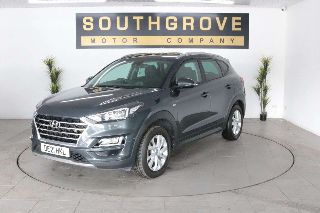 A 2021 HYUNDAI TUCSON 1.6 CRDi MHEV SE Nav SUV 5dr Diesel Hybrid Manual Euro 6 (s/s) (115 ps) * E A 2021 HYUNDAI TUCSON 1.6 CRDi MHEV SE Nav SUV 5dr Diesel Hybrid Manual Euro 6 (s/s) (115 ps) * E
