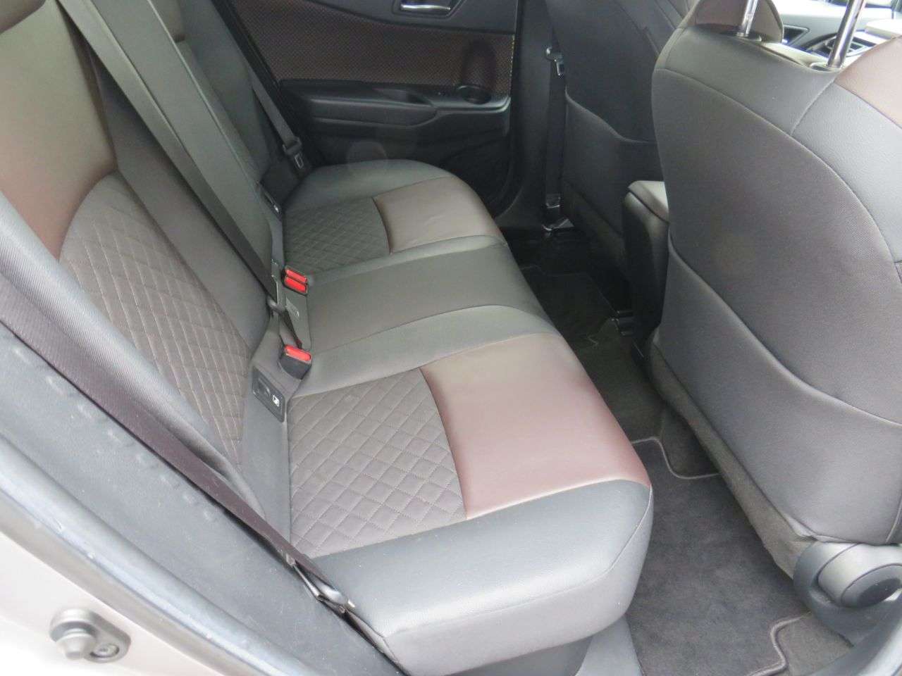 2017 TOYOTA C-HR 2017 TOYOTA C-HR