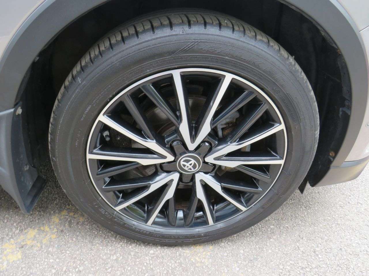 2017 TOYOTA C-HR 2017 TOYOTA C-HR