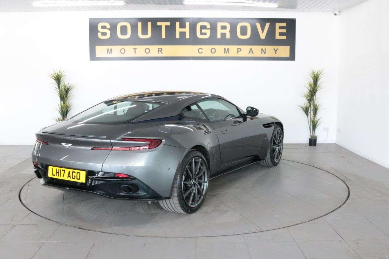 2017 ASTON MARTIN DB11 2017 ASTON MARTIN DB11