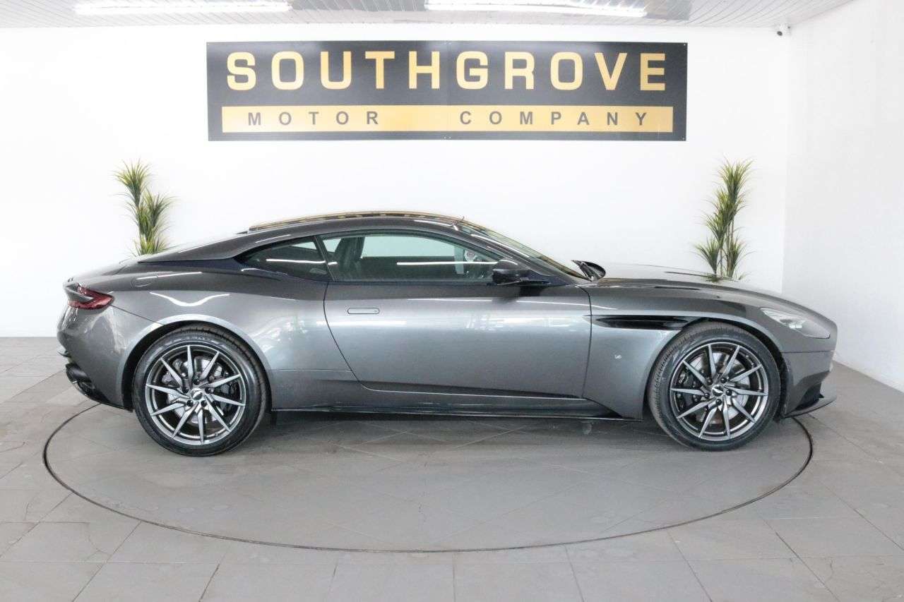 2017 ASTON MARTIN DB11 2017 ASTON MARTIN DB11