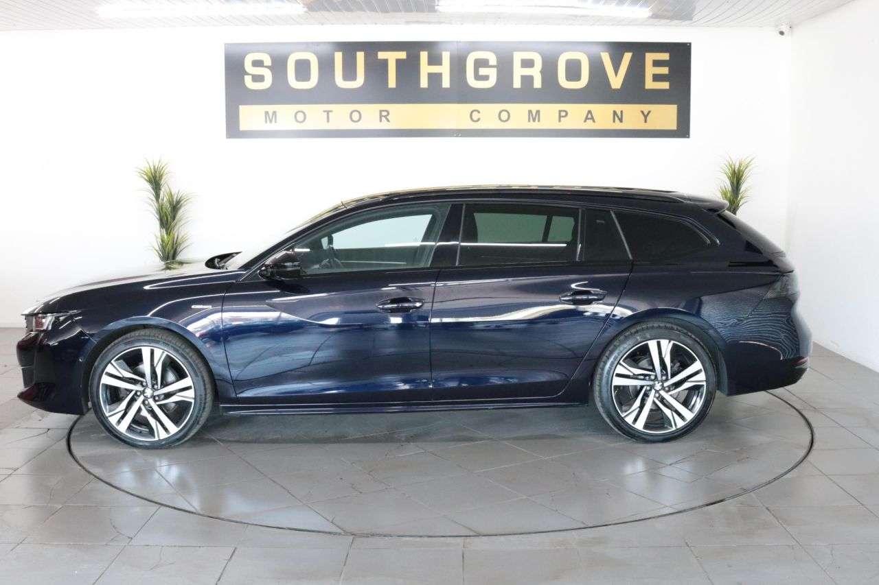 A 2019 PEUGEOT 508 SW 1.5 BlueHDi GT Line Estate 5dr Diesel Manual Euro 6 (s/s) (130 ps) ** EXTEN A 2019 PEUGEOT 508 SW 1.5 BlueHDi GT Line Estate 5dr Diesel Manual Euro 6 (s/s) (130 ps) ** EXTEN