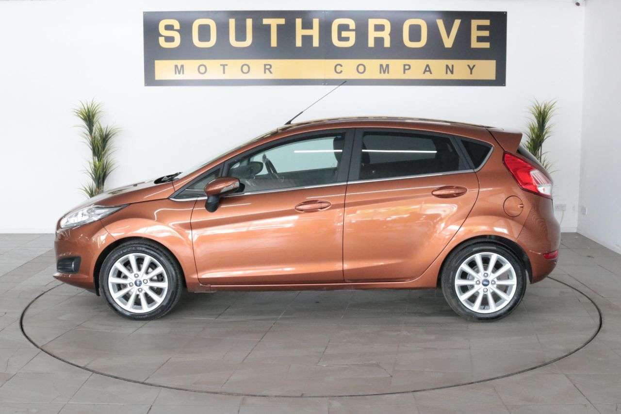 A 2016 FORD FIESTA 1.0T EcoBoost Titanium Hatchback 5dr Petrol Manual Euro 6 (s/s) (125 ps) ** A 2016 FORD FIESTA 1.0T EcoBoost Titanium Hatchback 5dr Petrol Manual Euro 6 (s/s) (125 ps) **