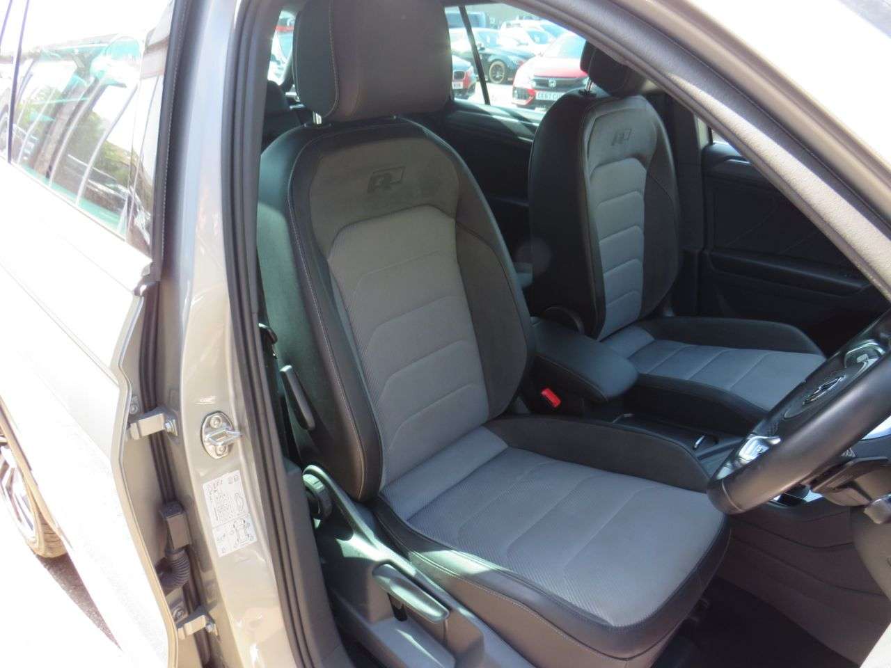 2019 VOLKSWAGEN TIGUAN 2019 VOLKSWAGEN TIGUAN