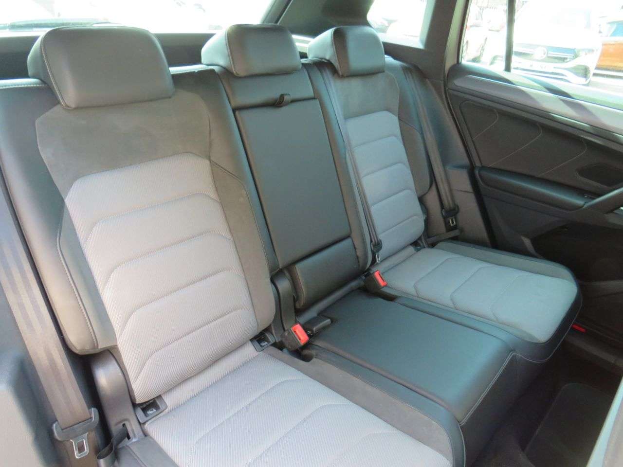 2019 VOLKSWAGEN TIGUAN 2019 VOLKSWAGEN TIGUAN