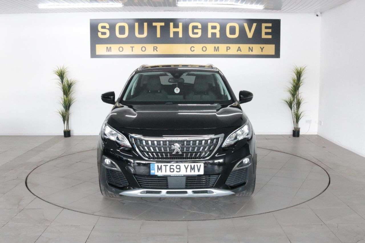 A 2019 PEUGEOT 3008 1.5 BlueHDi Allure SUV 5dr Diesel Manual Euro 6 (s/s) (130 ps) ** EXTENDED A 2019 PEUGEOT 3008 1.5 BlueHDi Allure SUV 5dr Diesel Manual Euro 6 (s/s) (130 ps) ** EXTENDED