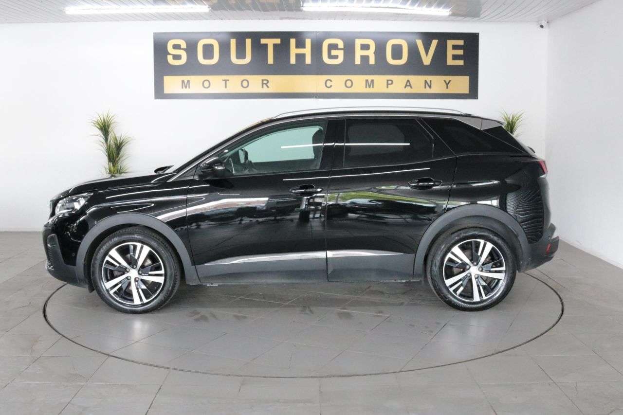 A 2019 PEUGEOT 3008 1.5 BlueHDi Allure SUV 5dr Diesel Manual Euro 6 (s/s) (130 ps) ** EXTENDED A 2019 PEUGEOT 3008 1.5 BlueHDi Allure SUV 5dr Diesel Manual Euro 6 (s/s) (130 ps) ** EXTENDED