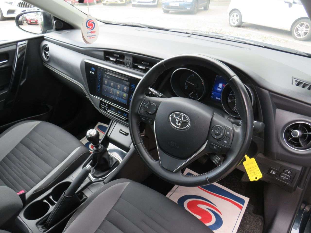2016 TOYOTA AURIS 2016 TOYOTA AURIS