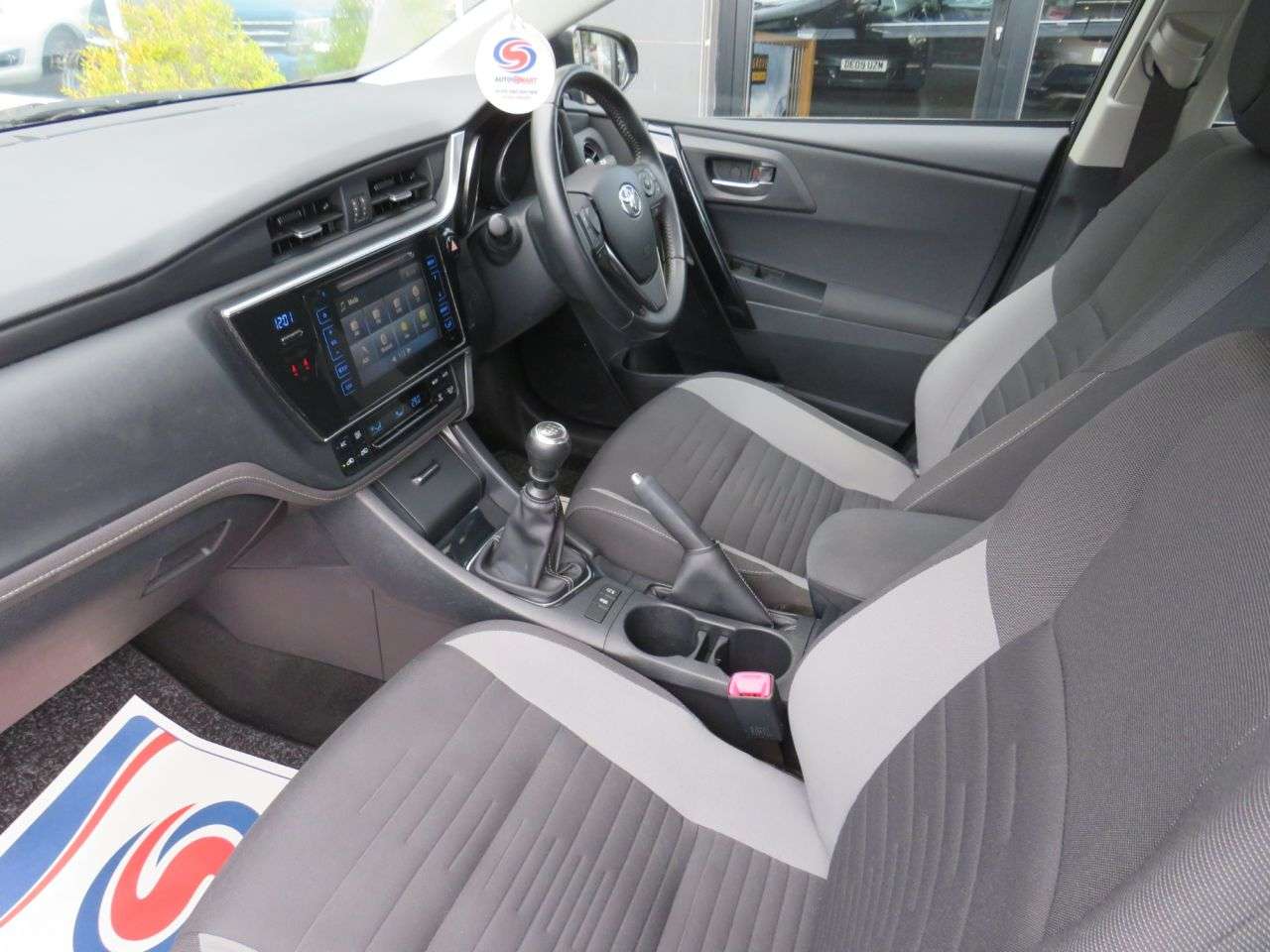 2016 TOYOTA AURIS 2016 TOYOTA AURIS