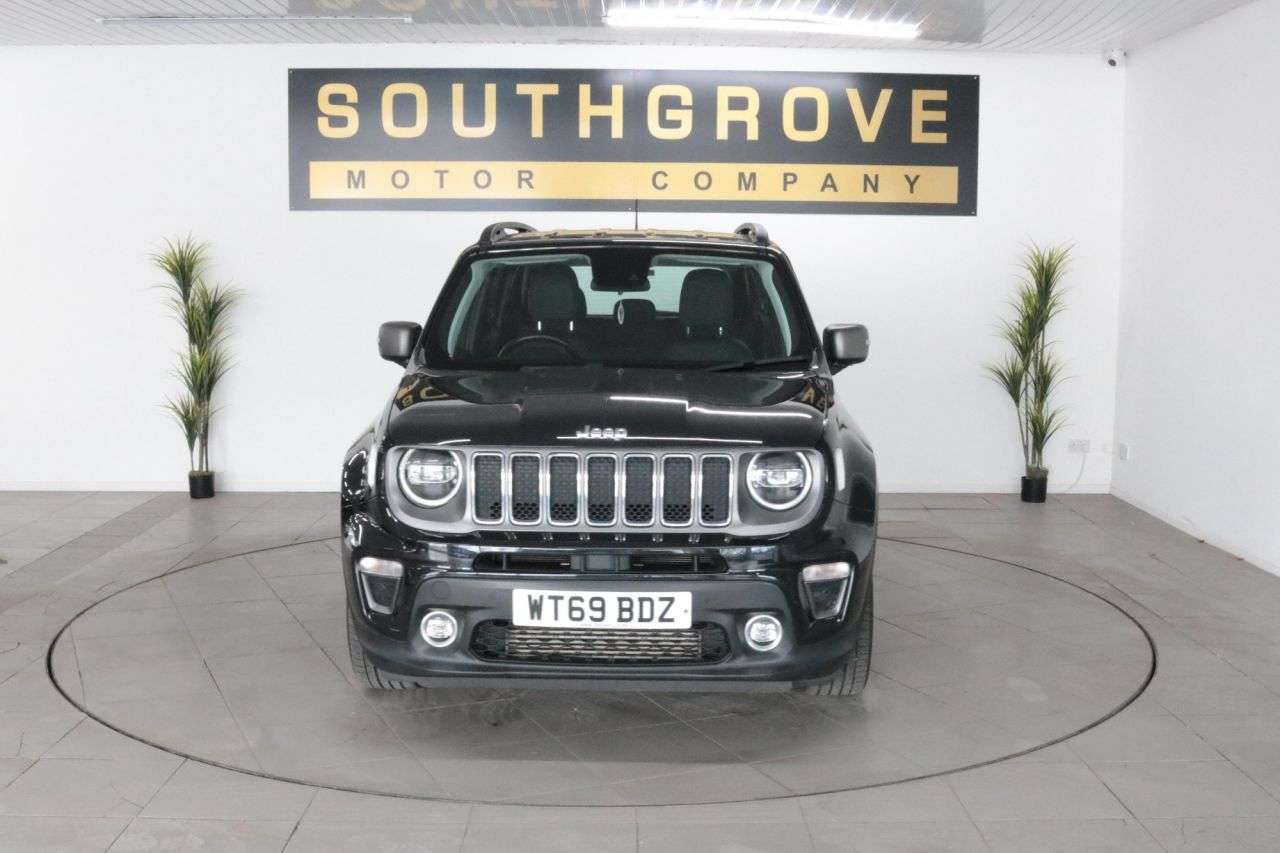 A 2020 JEEP RENEGADE 1.6 MultiJetII Limited SUV 5dr Diesel Manual Euro 6 (s/s) (120 ps) * EXTEND A 2020 JEEP RENEGADE 1.6 MultiJetII Limited SUV 5dr Diesel Manual Euro 6 (s/s) (120 ps) * EXTEND