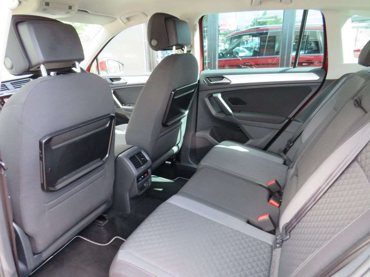 2017 VOLKSWAGEN TIGUAN 2017 VOLKSWAGEN TIGUAN