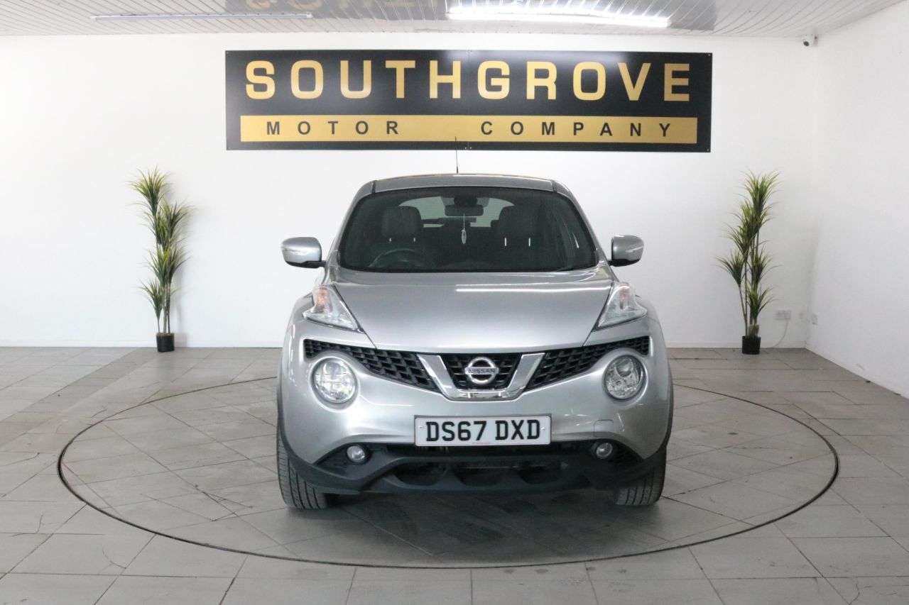 A 2017 NISSAN JUKE 1.2 DIG-T N-Connecta SUV 5dr Petrol Manual Euro 6 (s/s) (115 ps) A 2017 NISSAN JUKE 1.2 DIG-T N-Connecta SUV 5dr Petrol Manual Euro 6 (s/s) (115 ps)