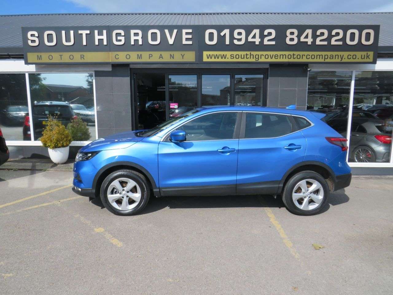 A 2019 NISSAN QASHQAI 1.5 dCi Acenta Premium SUV 5dr Diesel Manual Euro 6 (s/s) (115 ps) * EXTEND A 2019 NISSAN QASHQAI 1.5 dCi Acenta Premium SUV 5dr Diesel Manual Euro 6 (s/s) (115 ps) * EXTEND