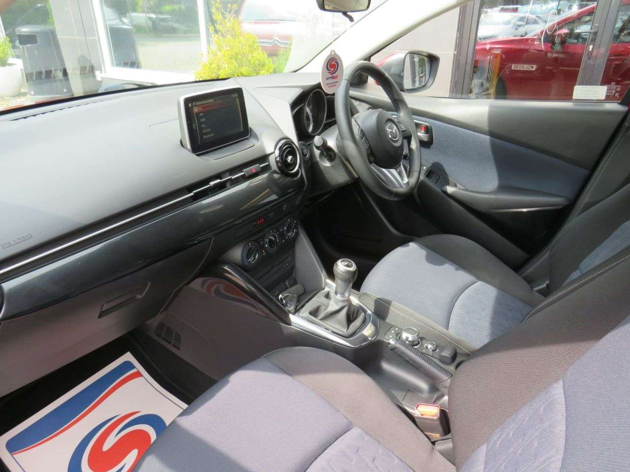 2015 MAZDA MAZDA2 2015 MAZDA MAZDA2