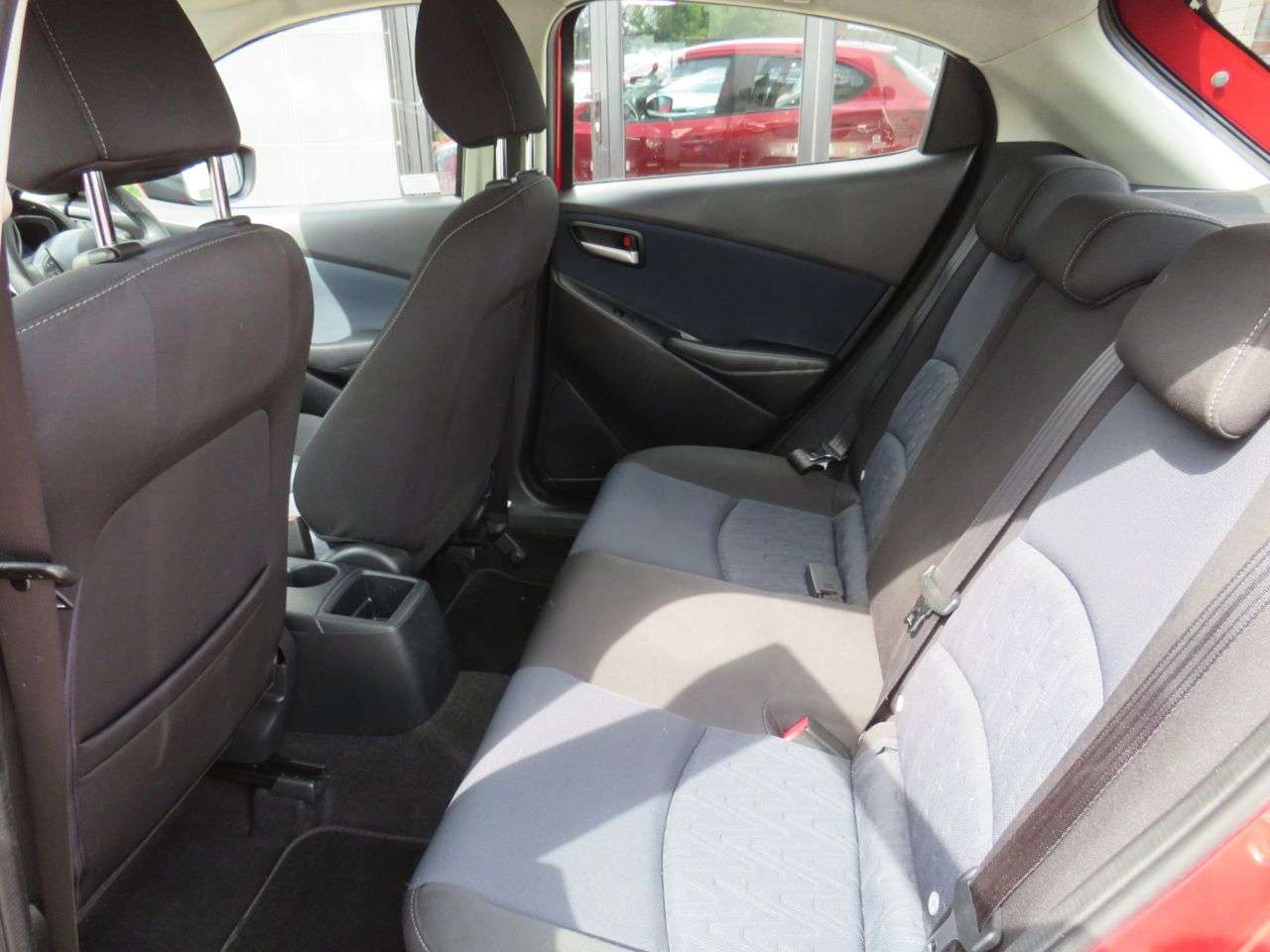 2015 MAZDA MAZDA2 2015 MAZDA MAZDA2