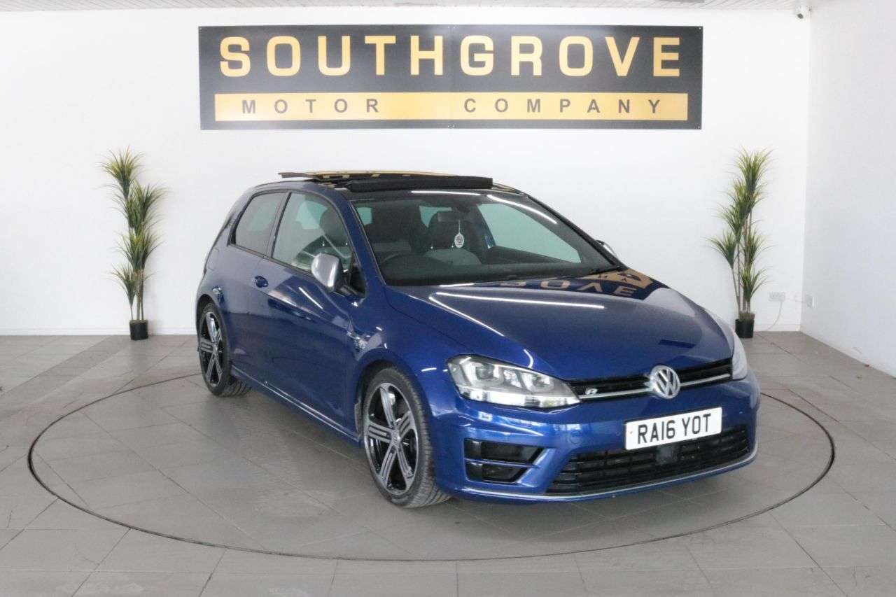 A 2016 VOLKSWAGEN GOLF 2.0 TSI BlueMotion Tech R Hatchback 3dr Petrol Manual 4Motion Euro 6 (s/s) A 2016 VOLKSWAGEN GOLF 2.0 TSI BlueMotion Tech R Hatchback 3dr Petrol Manual 4Motion Euro 6 (s/s)