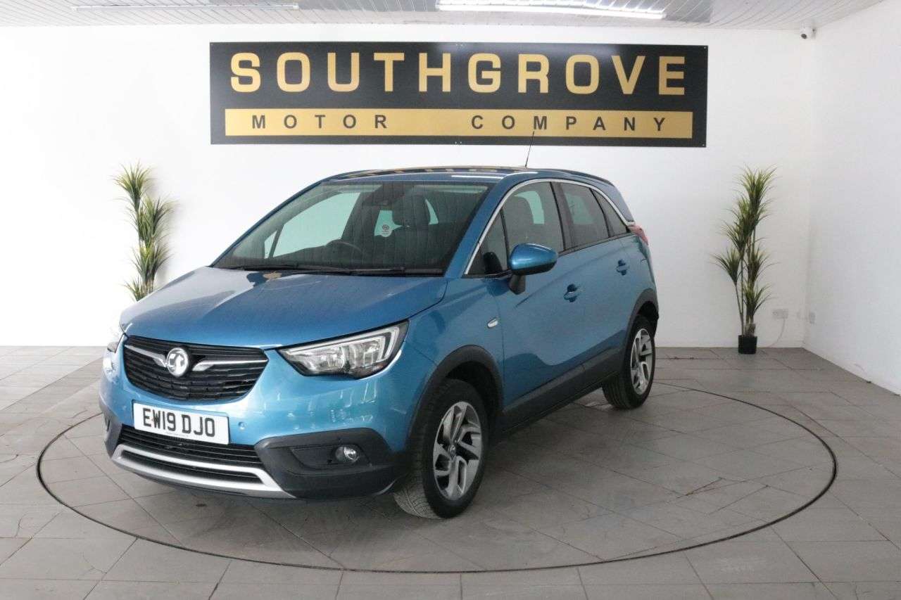 A 2019 VAUXHALL CROSSLAND X 1.5 Turbo D ecoTEC Tech Line Nav SUV 5dr Diesel Manual Euro 6 (s/s) (102 ps A 2019 VAUXHALL CROSSLAND X 1.5 Turbo D ecoTEC Tech Line Nav SUV 5dr Diesel Manual Euro 6 (s/s) (102 ps